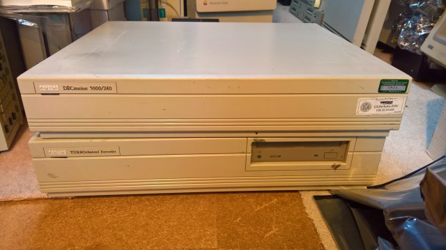 DECstation 5000-240 and TcE